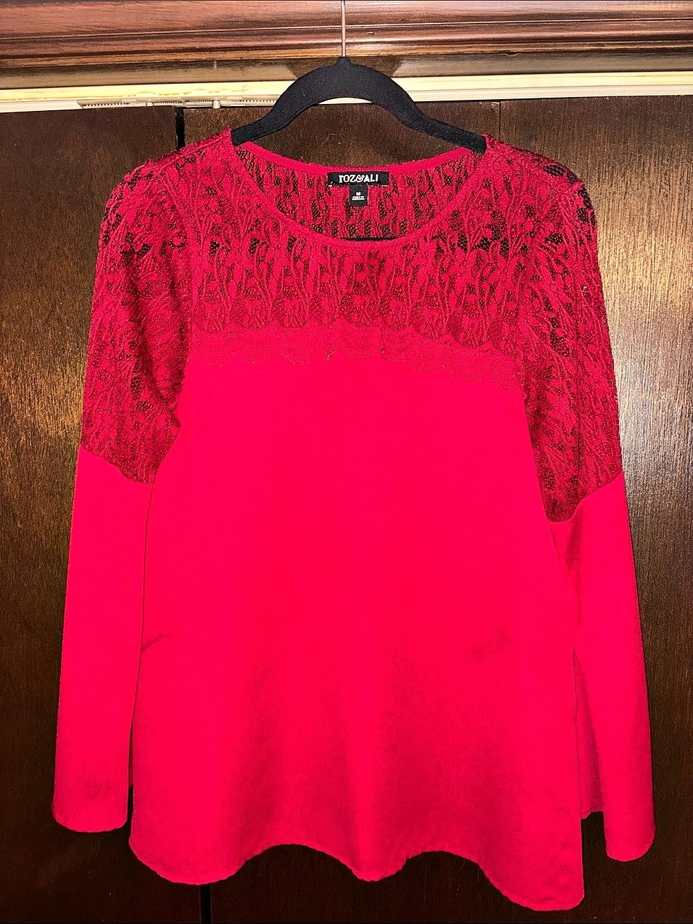 Rozali Long Sleeve Lace Yoke Blouse in Red Size Medium Like New
